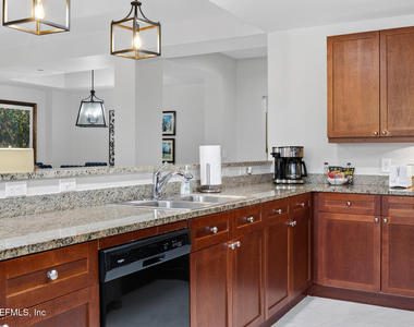 955 Registry Boulevard - Photo Thumbnail 13