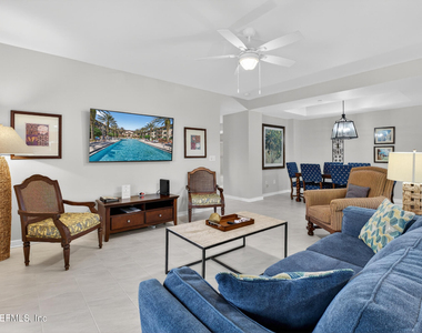 955 Registry Boulevard - Photo Thumbnail 6