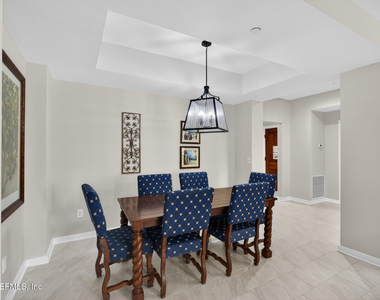 955 Registry Boulevard - Photo Thumbnail 11