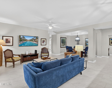 955 Registry Boulevard - Photo Thumbnail 7