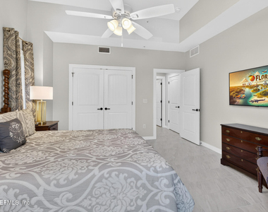 955 Registry Boulevard - Photo Thumbnail 30