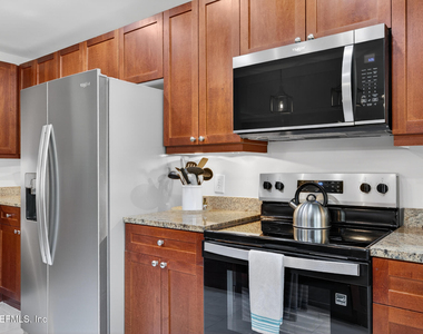 955 Registry Boulevard - Photo Thumbnail 18