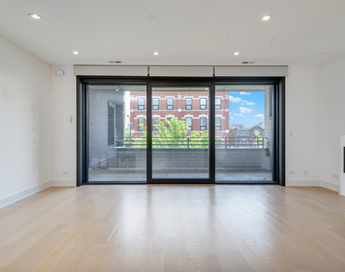 1522 W Chicago Avenue - Photo Thumbnail 6