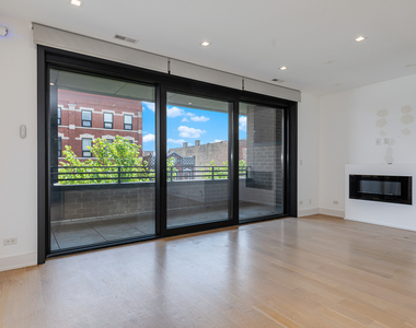1522 W Chicago Avenue - Photo Thumbnail 7