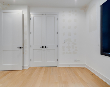 1522 W Chicago Avenue - Photo Thumbnail 16