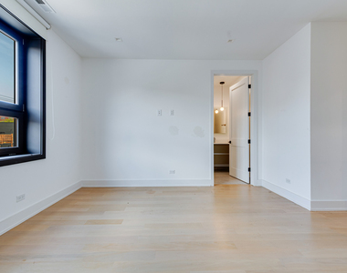 1522 W Chicago Avenue - Photo Thumbnail 12