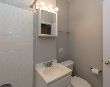 5748 N Winthrop Avenue - Photo Thumbnail 19