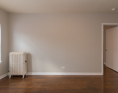 5748 N Winthrop Avenue - Photo Thumbnail 10