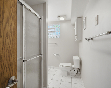 1322 Brook Lane - Photo Thumbnail 10