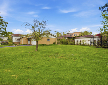 1322 Brook Lane - Photo Thumbnail 15