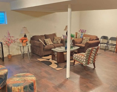 2416 Boxwood Lane - Photo Thumbnail 30