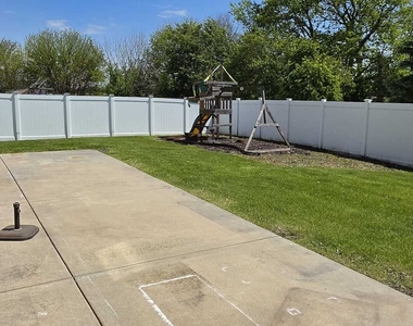 2416 Boxwood Lane - Photo Thumbnail 38