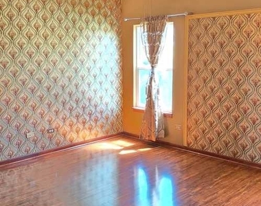 2416 Boxwood Lane - Photo Thumbnail 14
