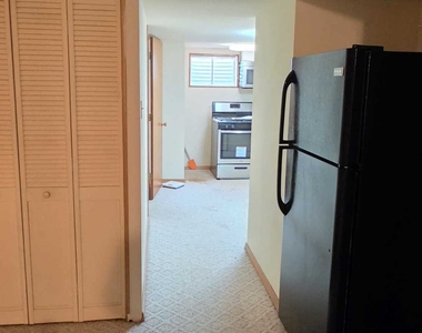 2416 Boxwood Lane - Photo Thumbnail 32