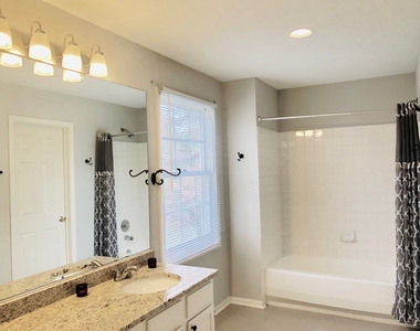 503 Orleans Avenue - Photo Thumbnail 24