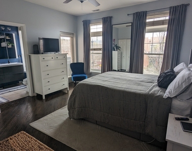 1406 S Halsted Street - Photo Thumbnail 7