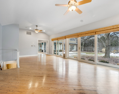 120 E 8th Street - Photo Thumbnail 17