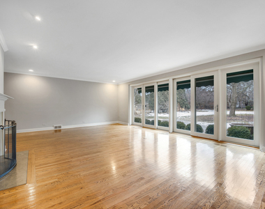 120 E 8th Street - Photo Thumbnail 14