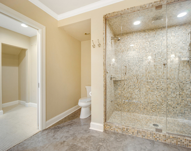 120 E 8th Street - Photo Thumbnail 25