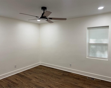 2190 Highview Road Sw - Photo Thumbnail 5
