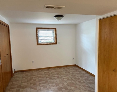 5347 W 53rd Place - Photo Thumbnail 6