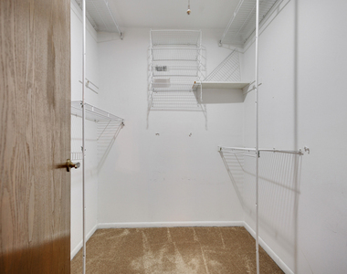 1525 Columbia Court - Photo Thumbnail 15