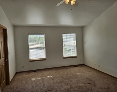 1473 Cambria Drive - Photo Thumbnail 9