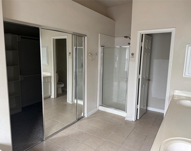 2511 Pine Shadows Drive - Photo Thumbnail 10