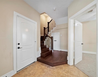 835 Garden Oaks Trace - Photo Thumbnail 7