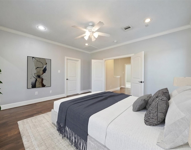 835 Garden Oaks Trace - Photo Thumbnail 9