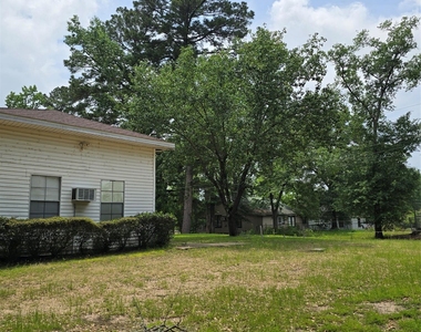 142 Rowe Ln - Photo Thumbnail 14