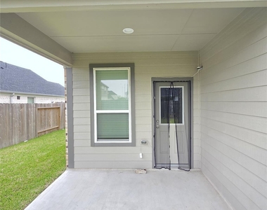 3230 Tilley Drive - Photo Thumbnail 3