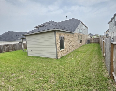 3230 Tilley Drive - Photo Thumbnail 10