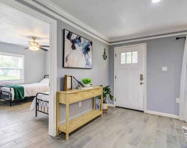 541 Circle Drive - Photo Thumbnail 25
