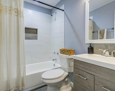 541 Circle Drive - Photo Thumbnail 31