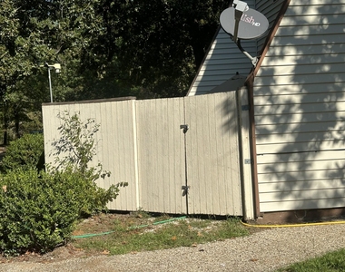 24488 Country Club Drive - Photo Thumbnail 8