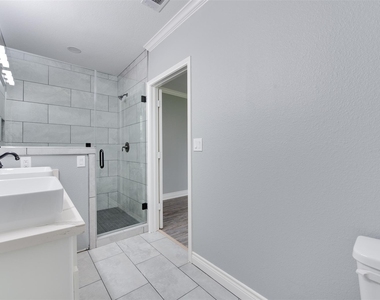 10622 Rustling Oaks Drive - Photo Thumbnail 13