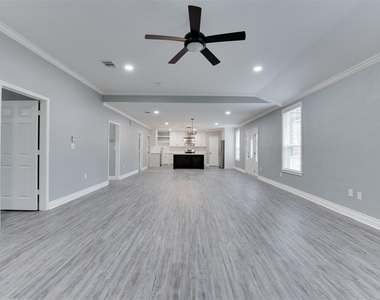 10622 Rustling Oaks Drive - Photo Thumbnail 8