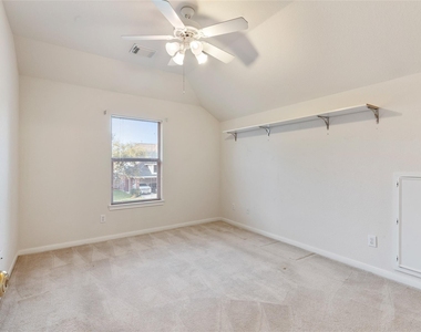 4302 Countryoaks Court - Photo Thumbnail 20