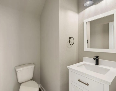6712 Parker Oaks Lane - Photo Thumbnail 28