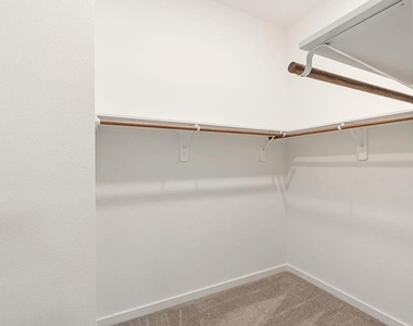 6712 Parker Oaks Lane - Photo Thumbnail 18