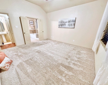 12801 Winter Springs Drive - Photo Thumbnail 6