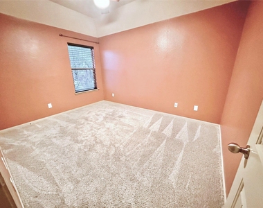 12801 Winter Springs Drive - Photo Thumbnail 16
