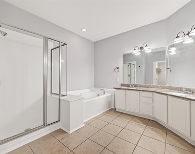 3135 Silver Cedar Trail - Photo Thumbnail 32