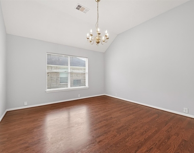 3135 Silver Cedar Trail - Photo Thumbnail 5