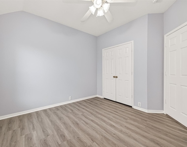 3135 Silver Cedar Trail - Photo Thumbnail 24