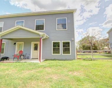 26148 Avenue E - Photo Thumbnail 11