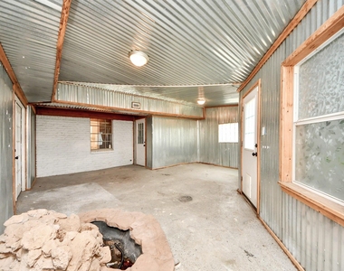 5001 Glenhaven Drive - Photo Thumbnail 36