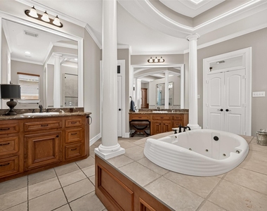 13815 Nathan Ridge Lane - Photo Thumbnail 22