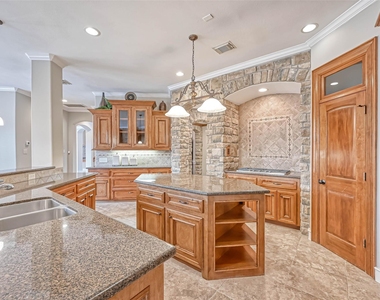 13815 Nathan Ridge Lane - Photo Thumbnail 17